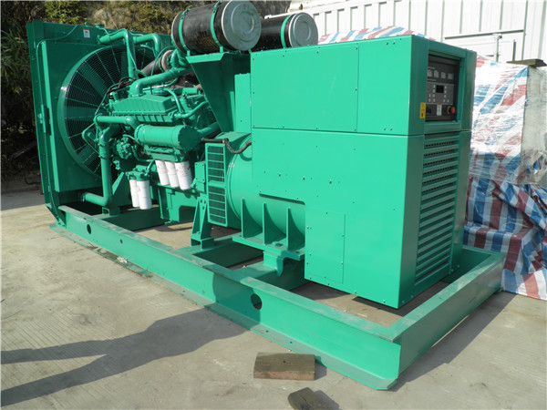 临泽出租发电机 发电机组厂家：柴油发电机组的控制屏的作用是什么？