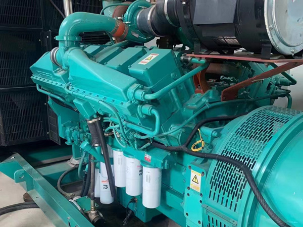 临泽更换100kW柴油发电机组机油时，需要注意哪些事项？